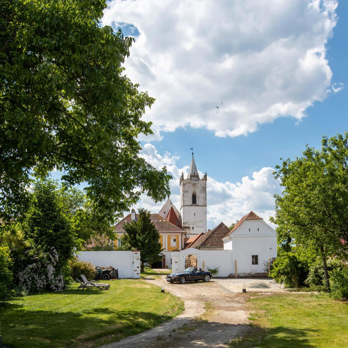 Ambrožův dvůr, Czechia