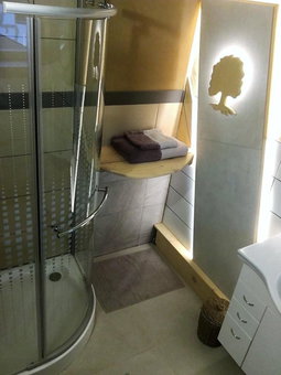 Oak apartment, Březnice, Czechia