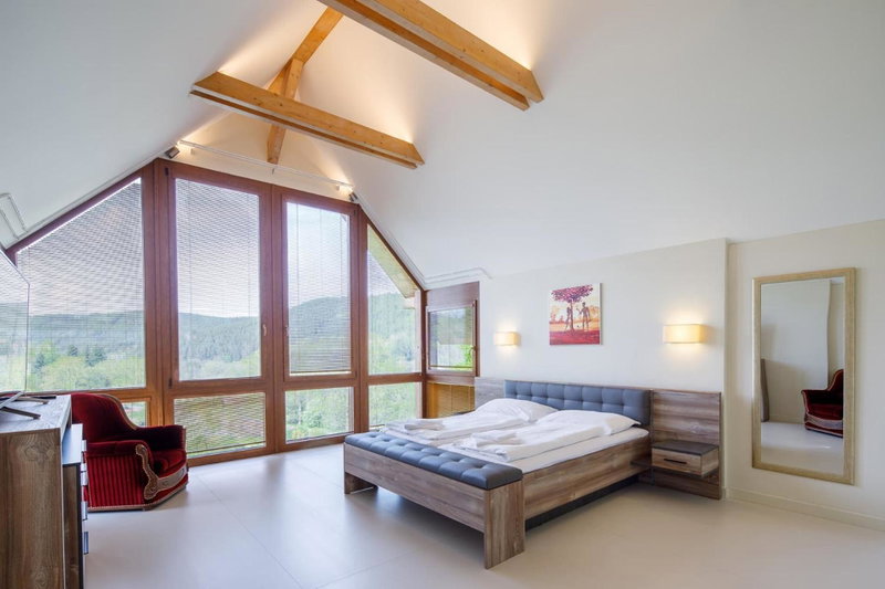 Hotel Villa Golf Cihelny, Karlovy Vary, Czechia