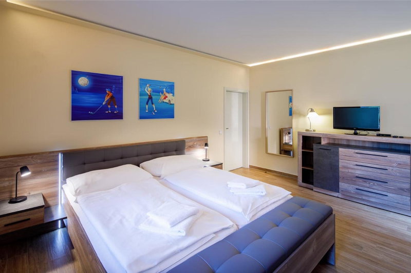 Hotel Villa Golf Cihelny, Karlovy Vary, Czechia