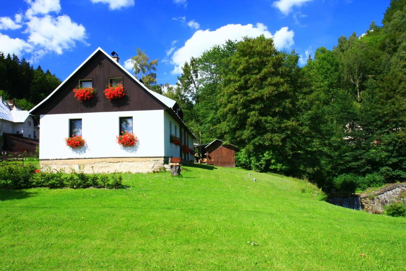 Guest House U Lakomce, Desná, Czechia