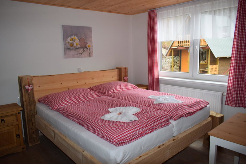 Penzion U Lípy, Ostrov, Czechia