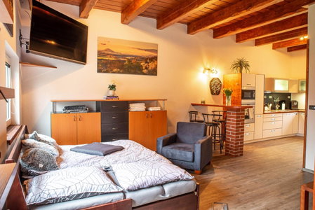 Apartmán na okraji města s vlastním parkováním, Česká Lípa, Czechia