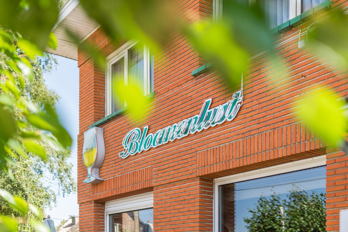 Logie Bloemenlust, Belgium