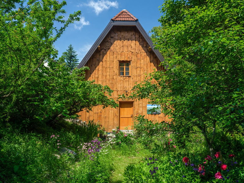 Yeti Cabin, Plitvica selo, Croatia