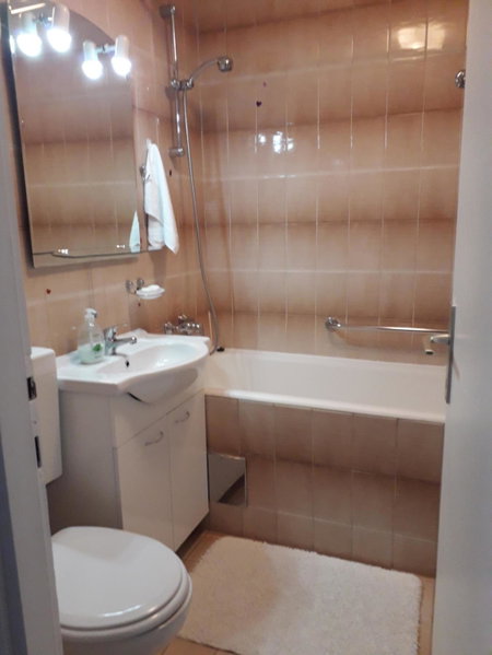 APARTMAN MMVG STUDIO Zagreb Airport, Velika Gorica, Croatia