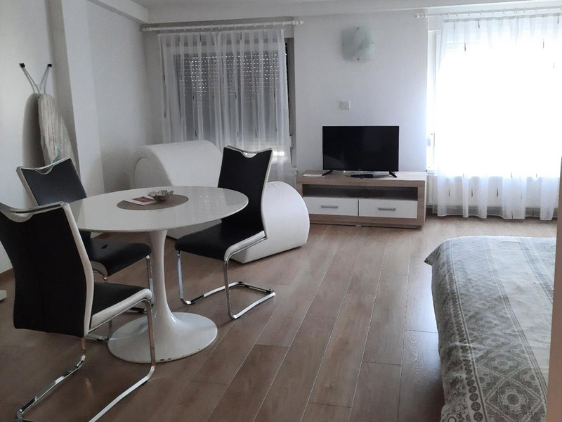 APARTMAN MMVG STUDIO Zagreb Airport, Velika Gorica, Croatia