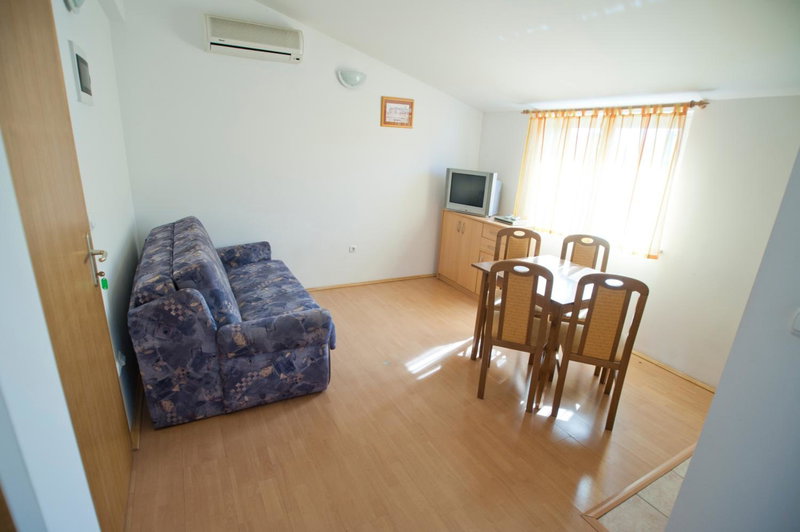 Apartments Maric with parking, Umag, Croatia