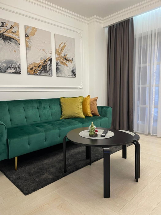 Luxury City Studios, Curtea de Argeş, Romania