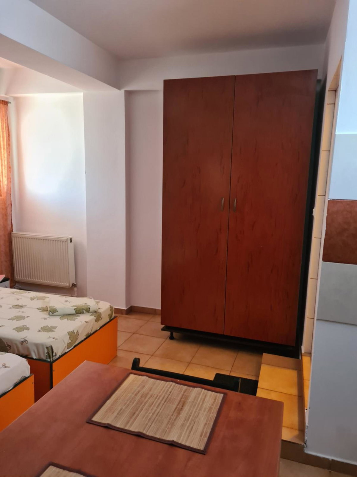 Hotel · Ogadugu, Bucharest