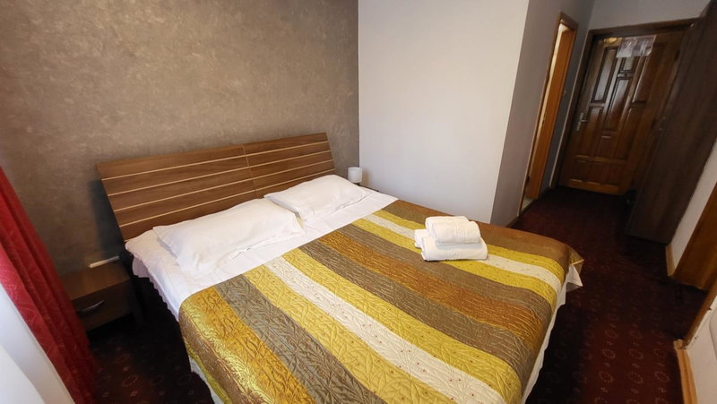 Boutique Global, Braşov, Romania