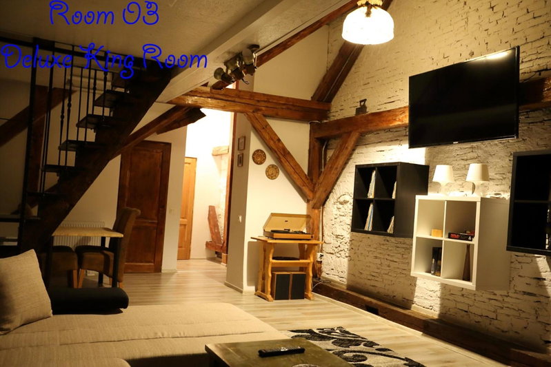 4 Rooms Piata Sfatului, Braşov, Romania