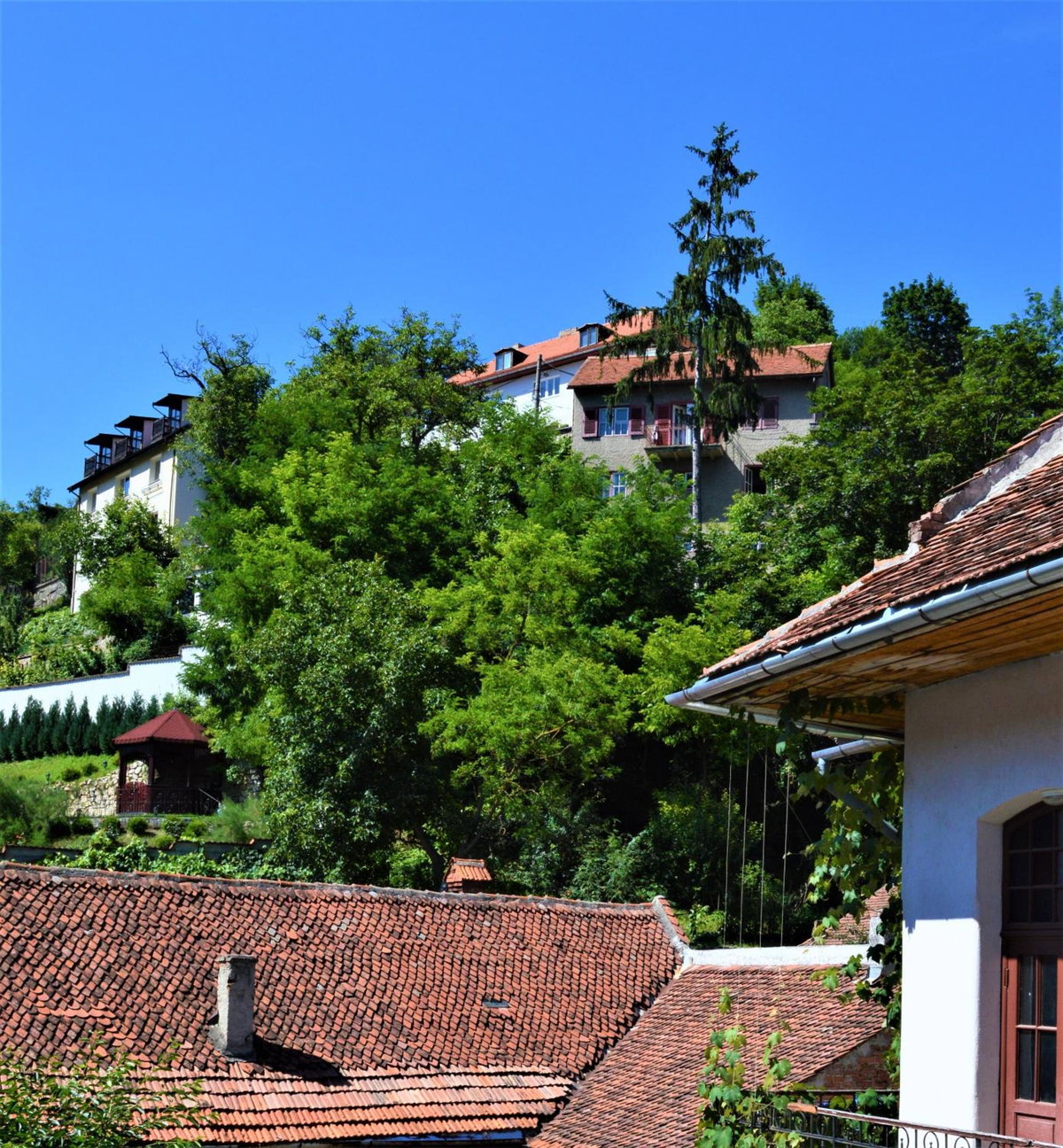 Zen House, Romania