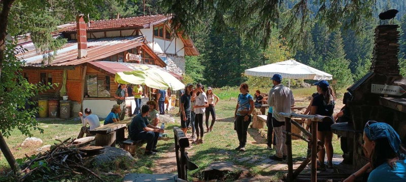 Хижа Ловна в Рила, Panichishte, Bulgaria