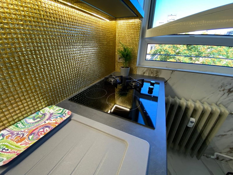 Lonyay Street Apartment, Budapest, Hungary