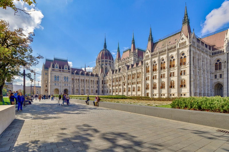 Riverbank Apartment At Parliament, Budapest, Hungary