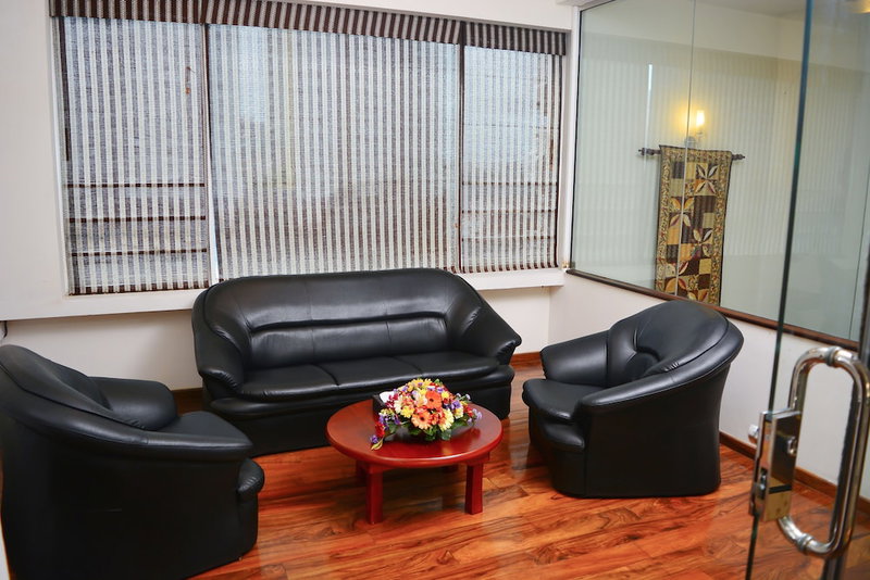 Deluxe 4BR Penthouse By Unique Towers, Colombo, Sri Lanka