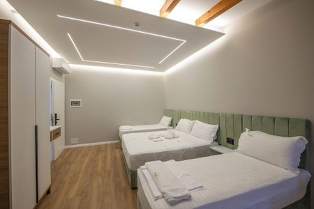 Golemi Lux Hotel, Golem, Albania