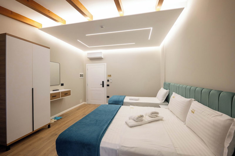 Golemi Lux Hotel, Golem, Albania