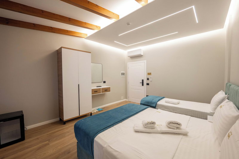 Golemi Lux Hotel, Golem, Albania