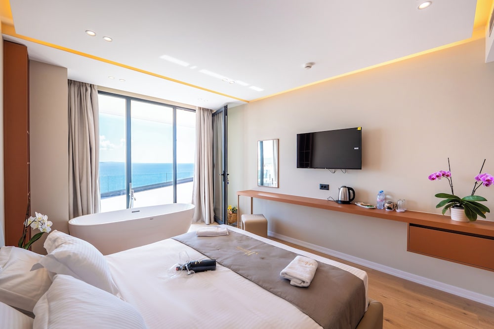 Jako Premium Hotel, Albania