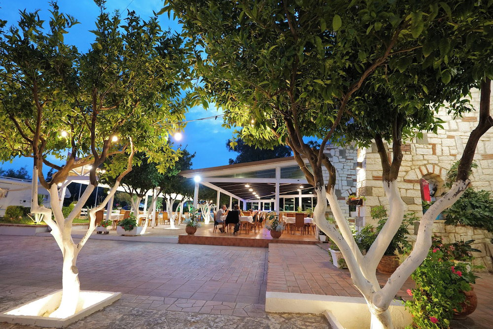 Nika Hotel Rradhime, Albania