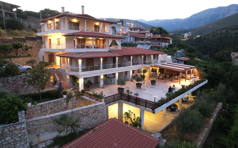 Royal 1967, Himarë, Albania