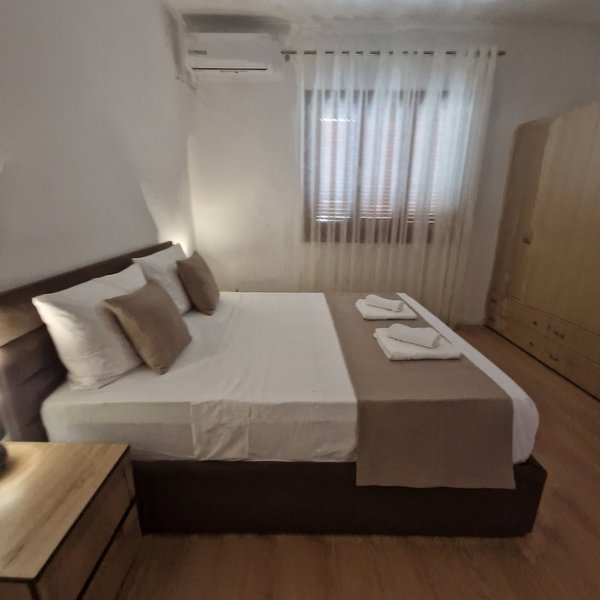 Villa Yucca, Vlorë, Albania