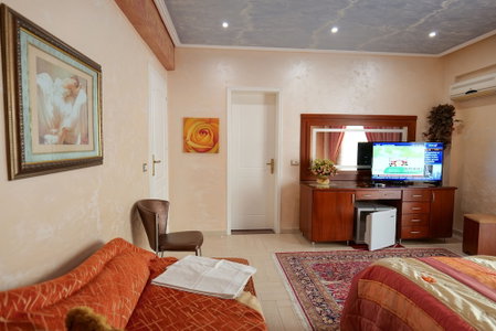 Hotel Lindi, Sarandë, Albania