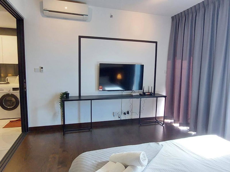 Almas Suite Modern Comfy Studio House, Gelang Patah, Malaysia