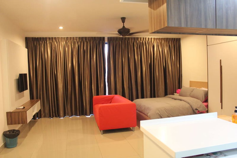 De Houz - Trefoil Setia Alam Home Stay, Shah Alam, Malaysia