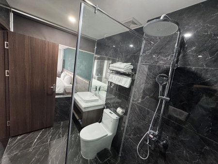 Luxury Phoenix Hotel 2, Bac Ninh, Vietnam
