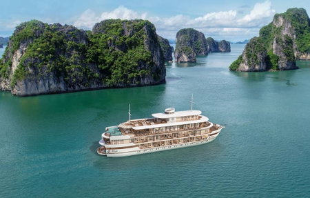 Bhaya Soul Cruise, Ha Long, Vietnam