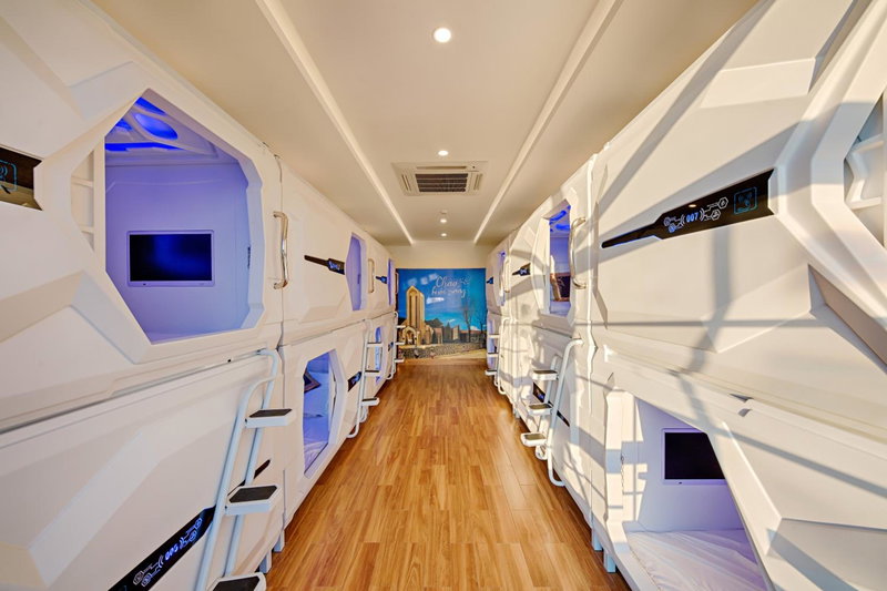 Danang Capsule Hotel & Rooftop Bar, Da Nang, Vietnam