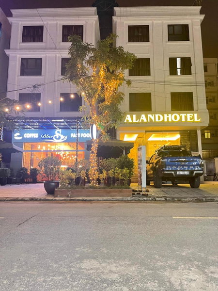 Aland Hotel, Ha Long, Vietnam