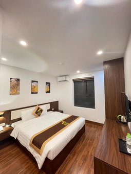 Aland Hotel, Ha Long, Vietnam