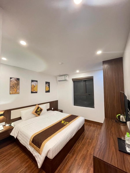 Aland Hotel, Ha Long, Vietnam