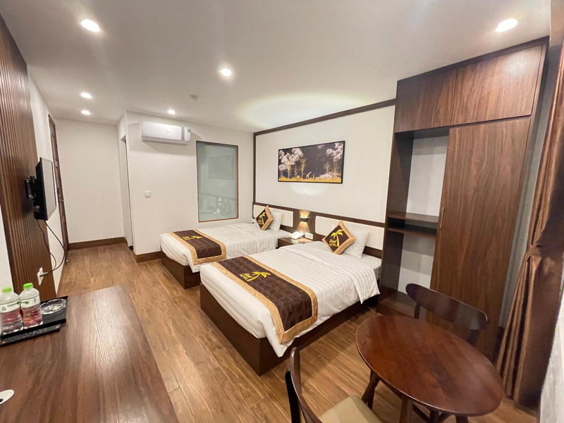 Aland Hotel, Ha Long, Vietnam
