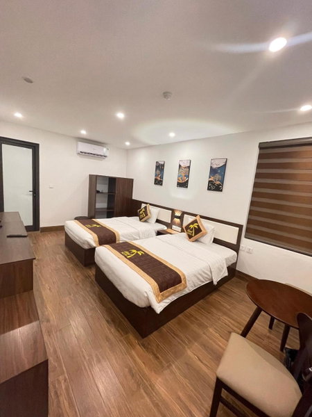Aland Hotel, Ha Long, Vietnam