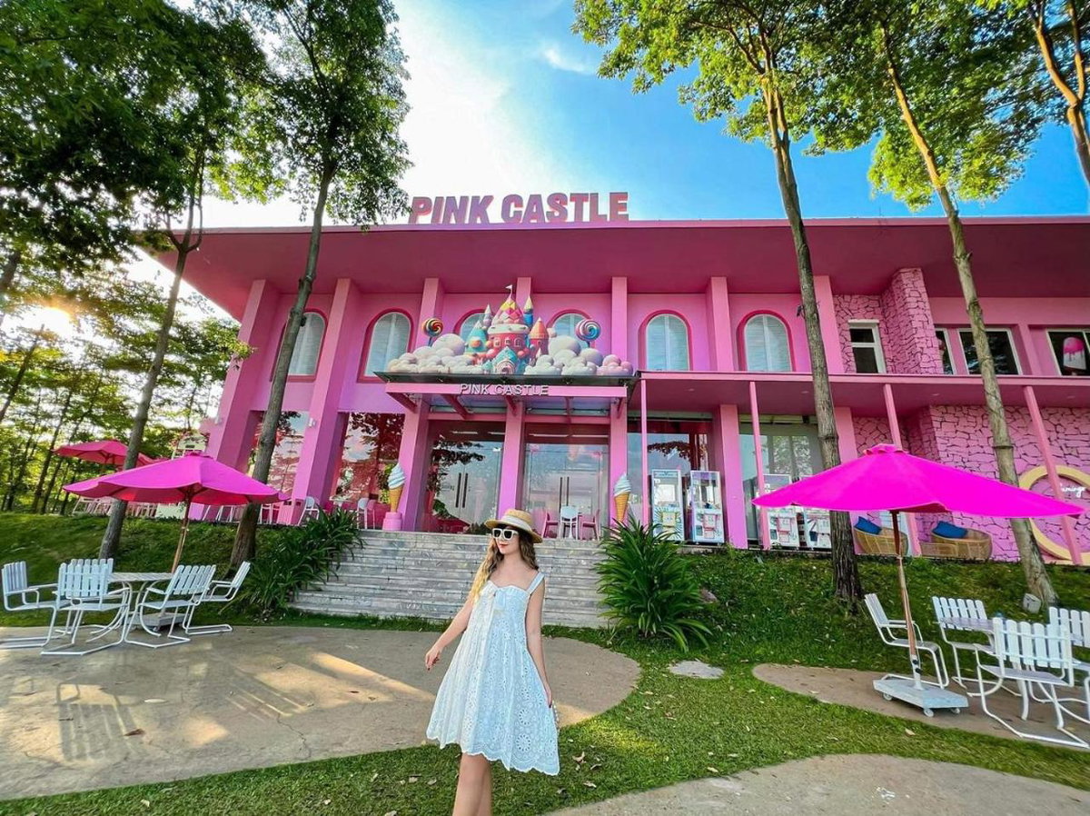 Hotel · FLAMIGO ĐẠI LẢI RESORT - Villa View Hồ, Ngọc Quang