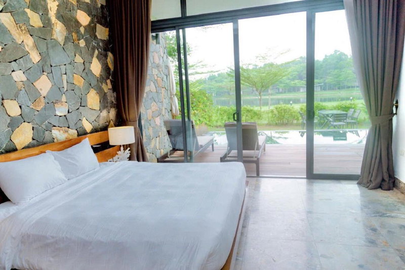 FLAMIGO ĐẠI LẢI RESORT - Villa View Hồ, Ngọc Quang, Vietnam
