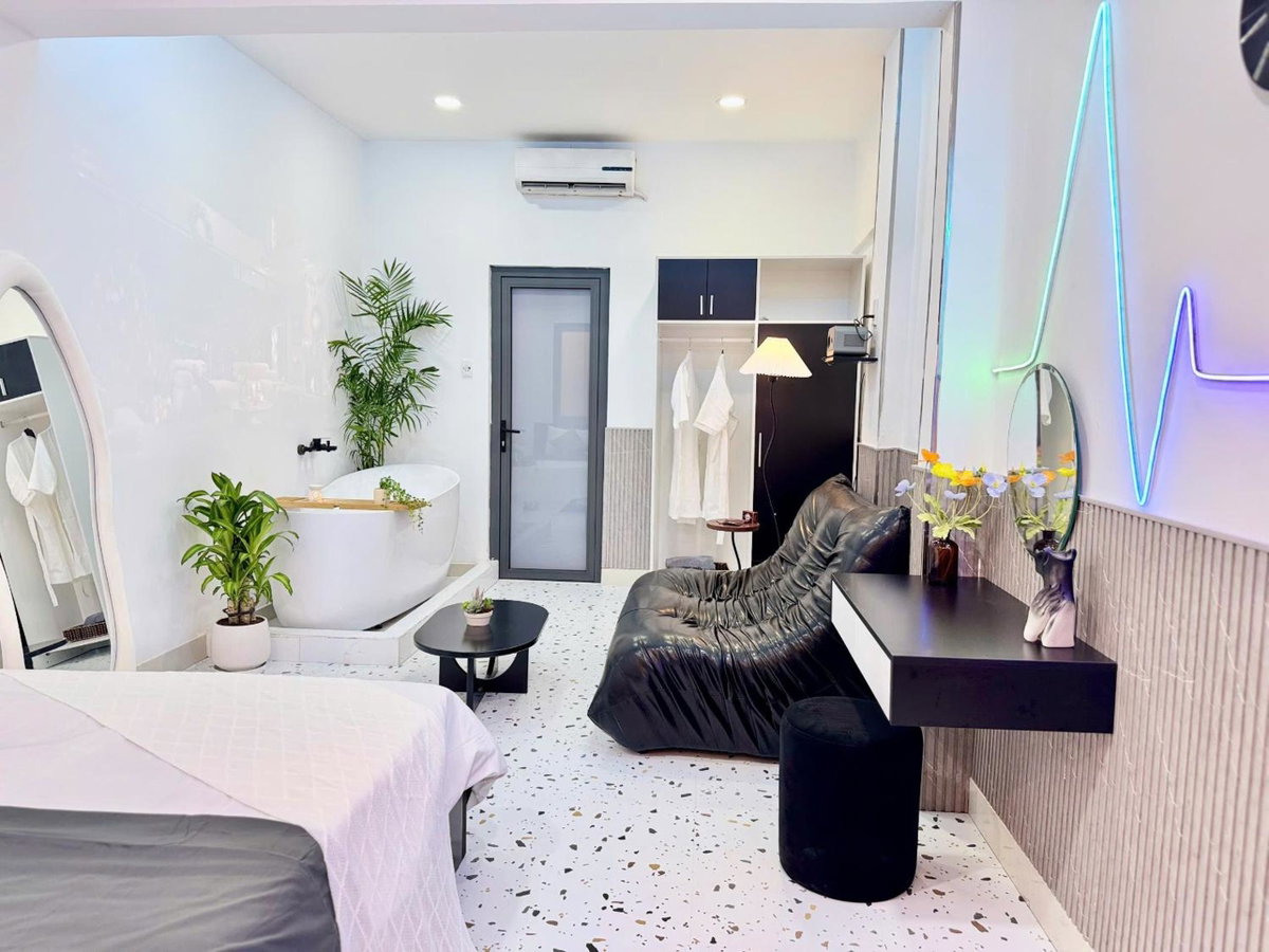 Hotel · MQ Village - Homestay District 1, Ho Chi Minh City