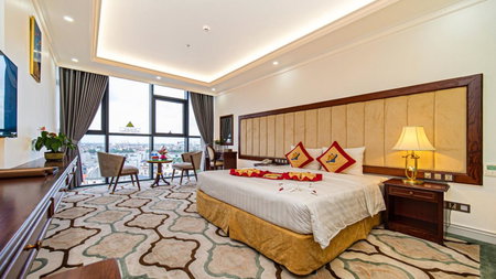 The Shine 2 Hotel & Apartment, Ðông Khê, Vietnam