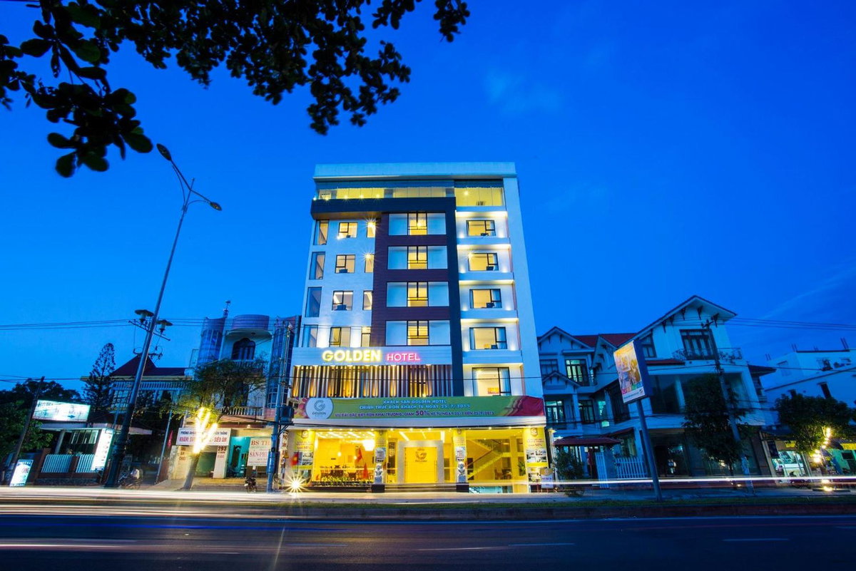 Hotel · Golden Quang Tri Hotel, Ðông Hà