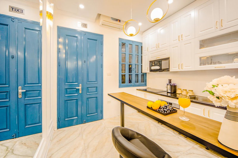 Opera House Suites, Hanoi, Vietnam