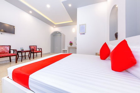 Super OYO 598 Peony Hotel, Cam Ranh, Vietnam