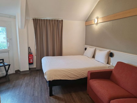 ibis Styles Poissy, Poissy, France