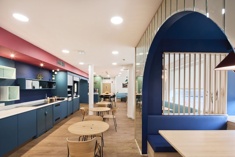 ibis Styles Poissy, Poissy, France
