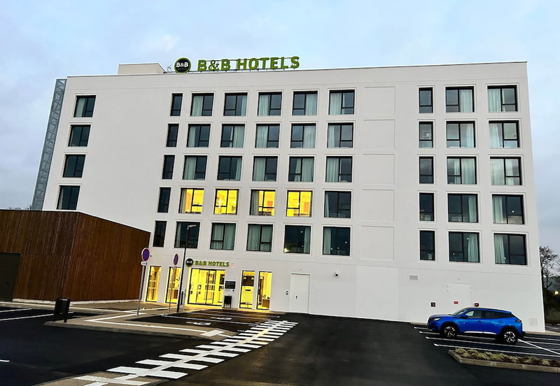 B&B HOTEL Cergy Saint-Christophe Gare, Cergy, France