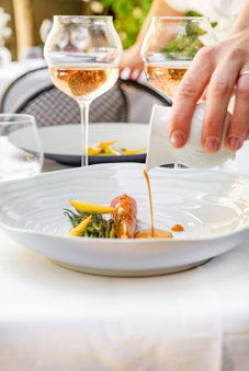 La Prévôté - Luxury Chambres d'hôtes & Gastronomic Restaurant, LʼIsle-sur-la-Sorgue, France